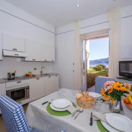 شقة Sleeps 6 Pool T421690